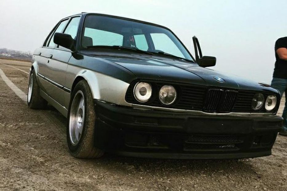 Продам BMW 323 1986 года в Одессе