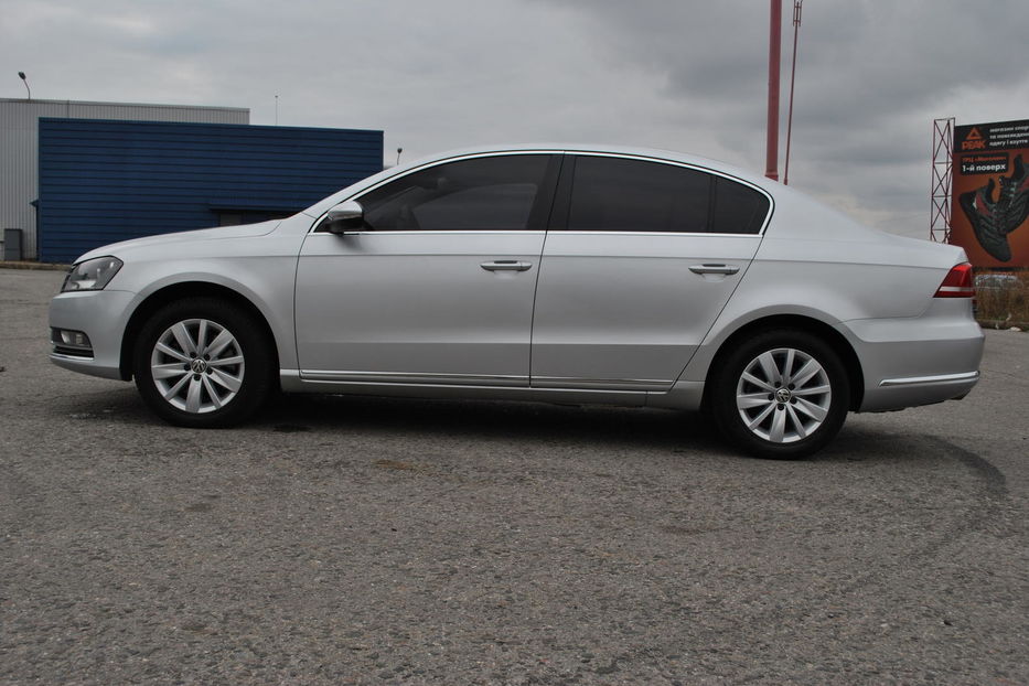 Продам Volkswagen Passat B7 2012 года в Харькове