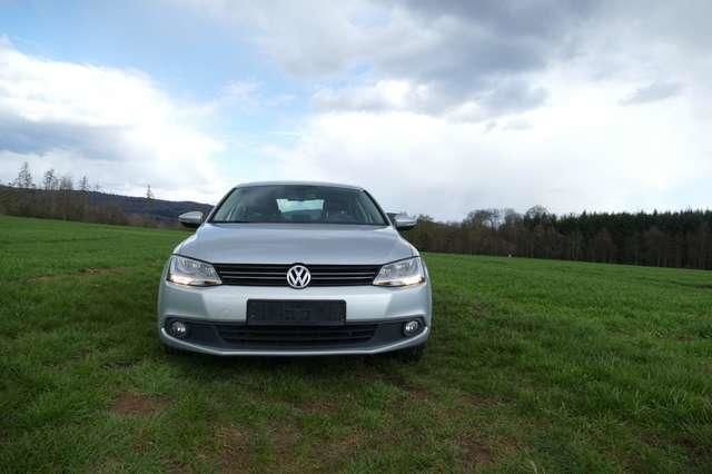 Продам Volkswagen Jetta 2012 года в г. Хотин, Черновицкая область