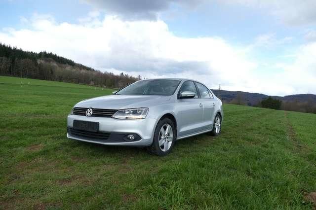 Продам Volkswagen Jetta 2012 года в г. Хотин, Черновицкая область