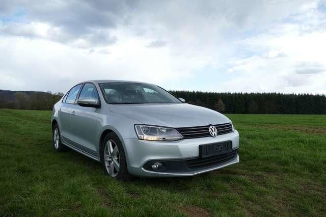 Продам Volkswagen Jetta 2012 года в г. Хотин, Черновицкая область