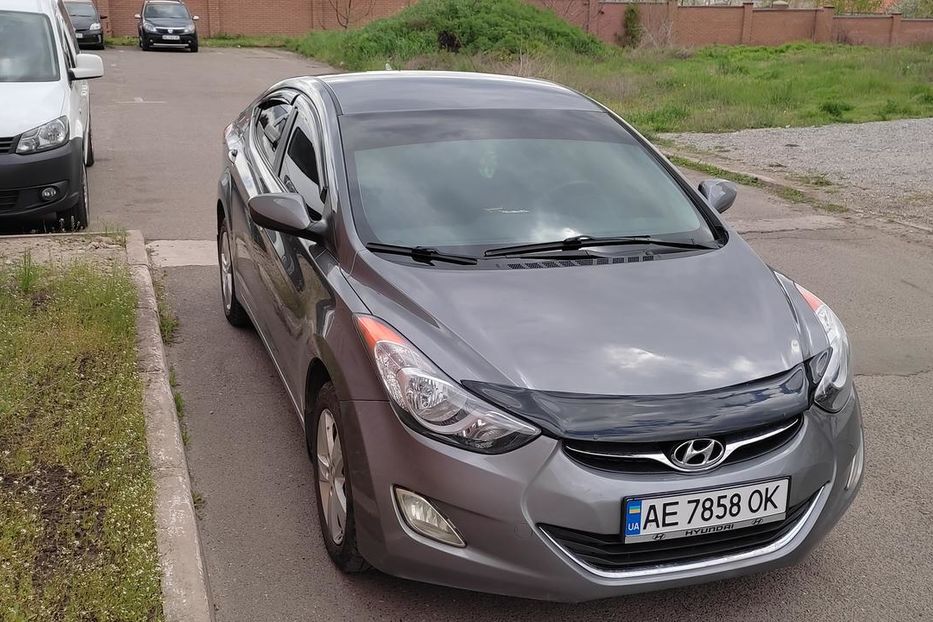 Продам Hyundai Elantra 2013 года в г. Кривой Рог, Днепропетровская область