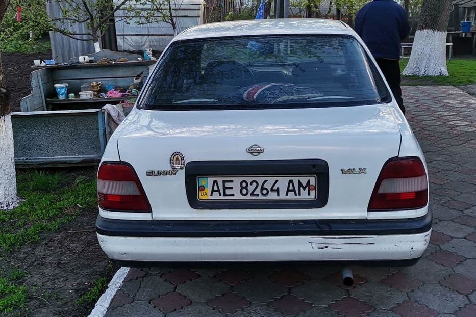 Продам Nissan Sunny 1992 года в г. Глобино, Полтавская область