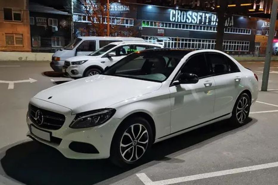 Продам Mercedes-Benz C-Class 2017 года в Киеве