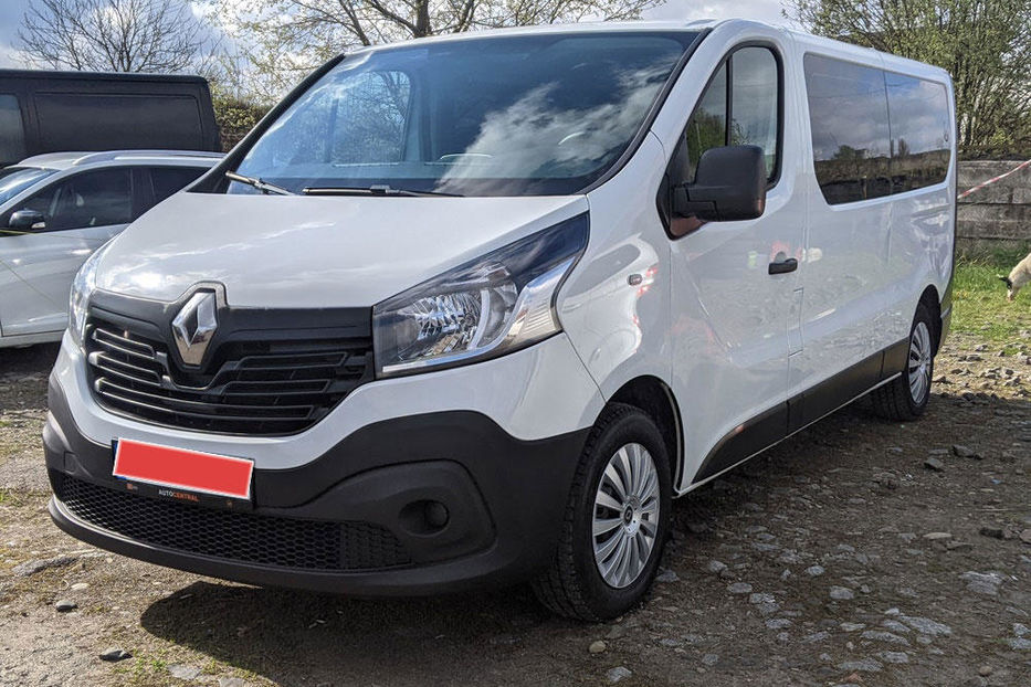 Продам Renault Trafic пасс. 2016 года в Ровно