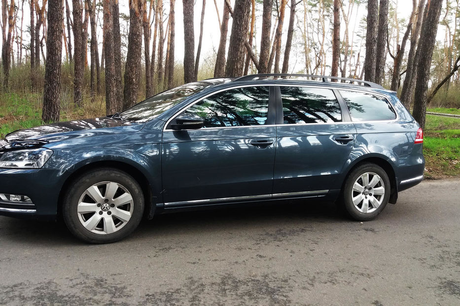 Продам Volkswagen Passat B7 2012 года в Харькове