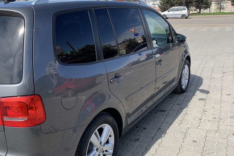 Продам Volkswagen Touran 2012 года в Одессе