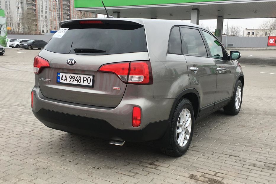 Продам Kia Sorento 2014 года в Киеве