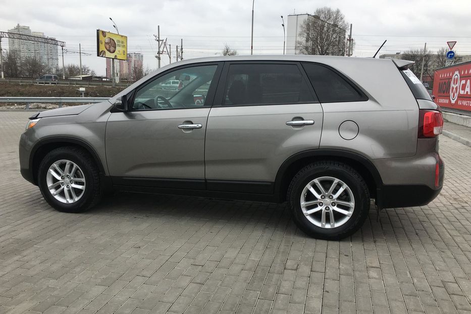 Продам Kia Sorento 2014 года в Киеве