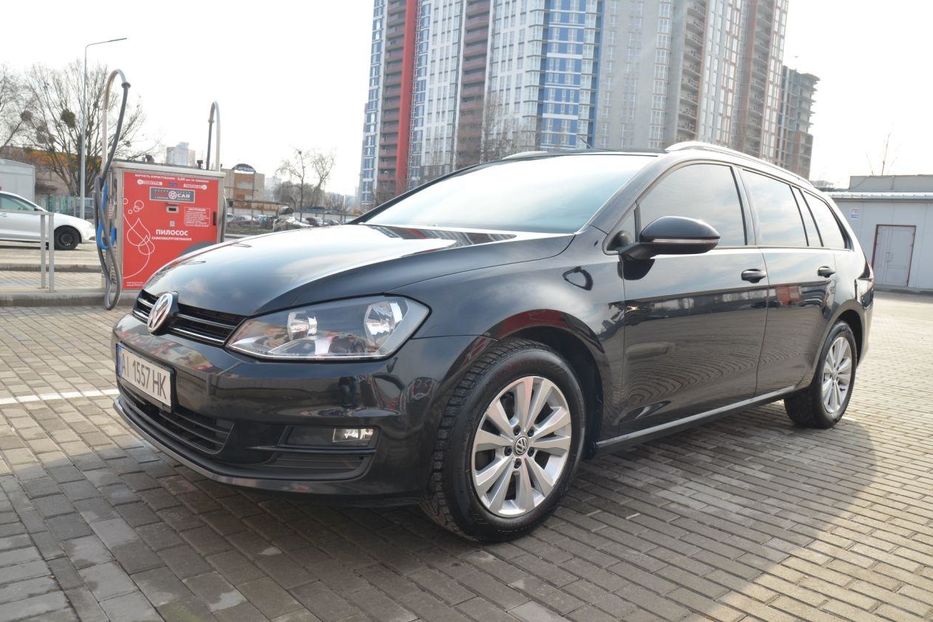 Продам Volkswagen Golf VII 2014 года в Киеве