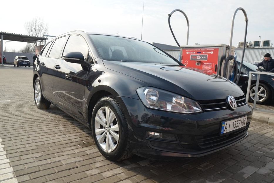 Продам Volkswagen Golf VII 2014 года в Киеве