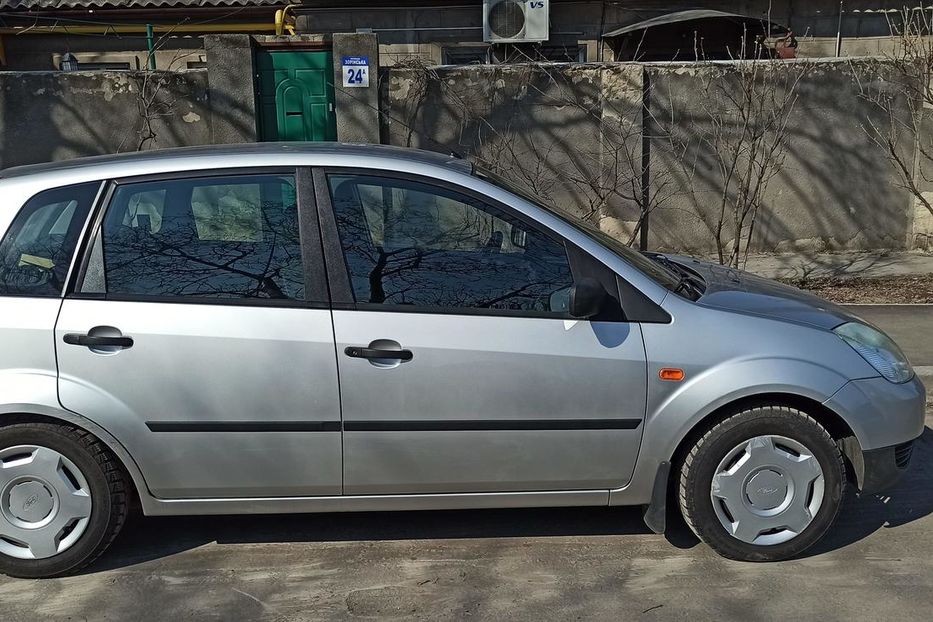 Продам Ford Fiesta 2004 года в Одессе