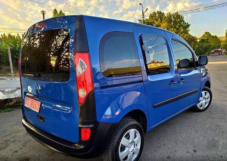 Продам Renault Kangoo пасс. 2009 года в г. Семеновка, Полтавская область