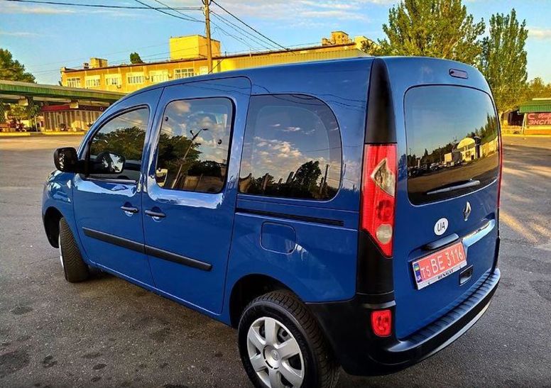 Продам Renault Kangoo пасс. 2009 года в г. Семеновка, Полтавская область