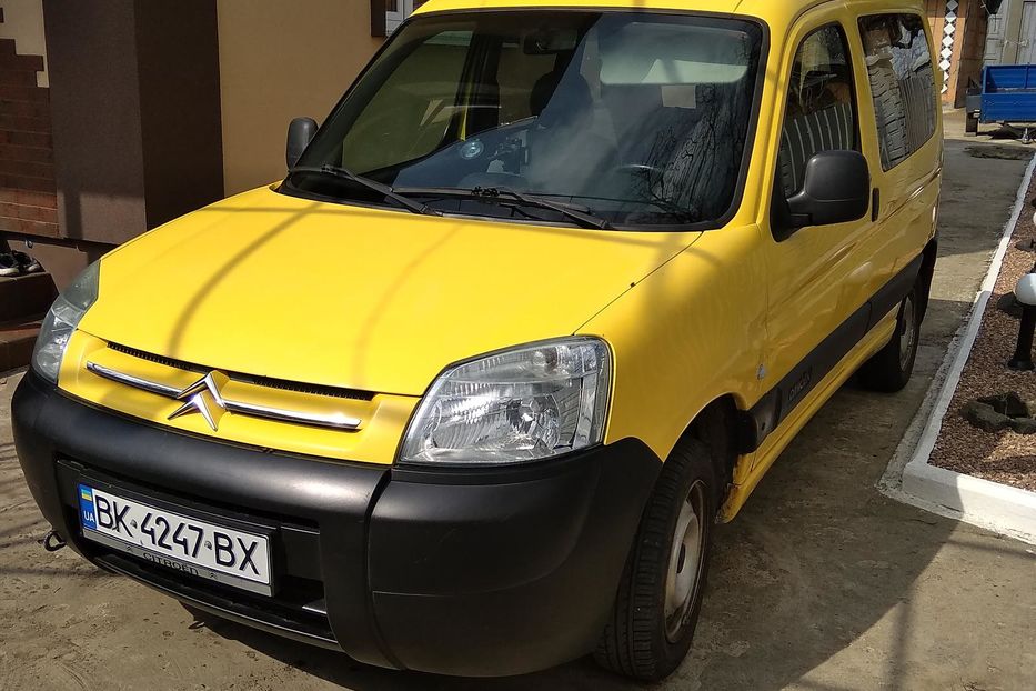 Продам Citroen Berlingo пасс. 2005 года в Ровно