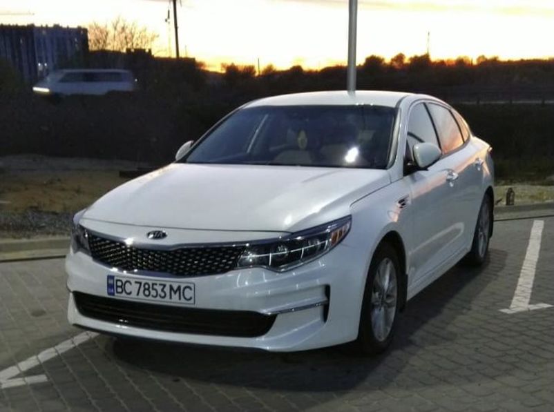 Продам Kia Optima EX 2016 года в Львове