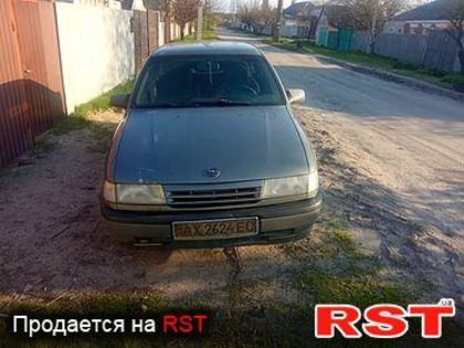 Продам Opel Vectra A 1990 года в Харькове