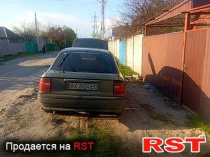 Продам Opel Vectra A 1990 года в Харькове