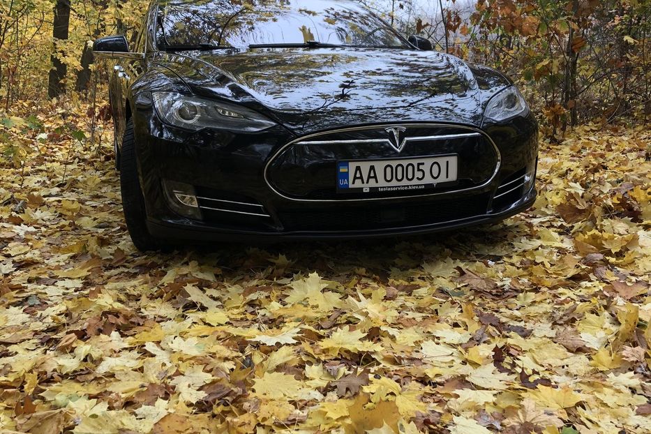 Продам Tesla Model S 70 D 2015 года в Киеве