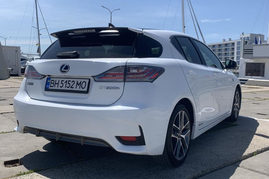 Продам Lexus CT F sport 2017 года в Одессе