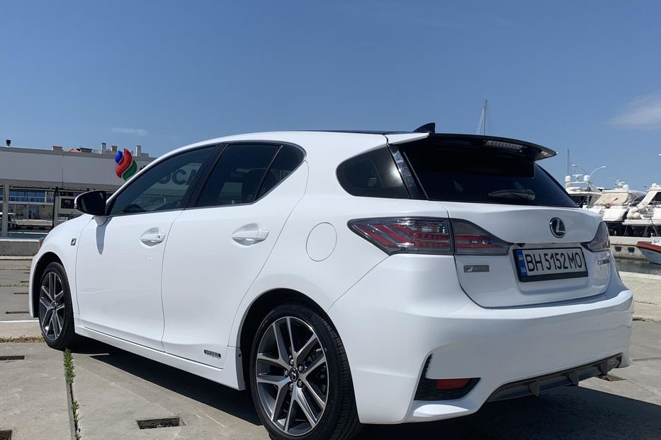 Продам Lexus CT F sport 2017 года в Одессе