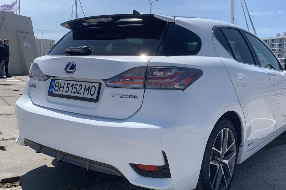 Продам Lexus CT F sport 2017 года в Одессе