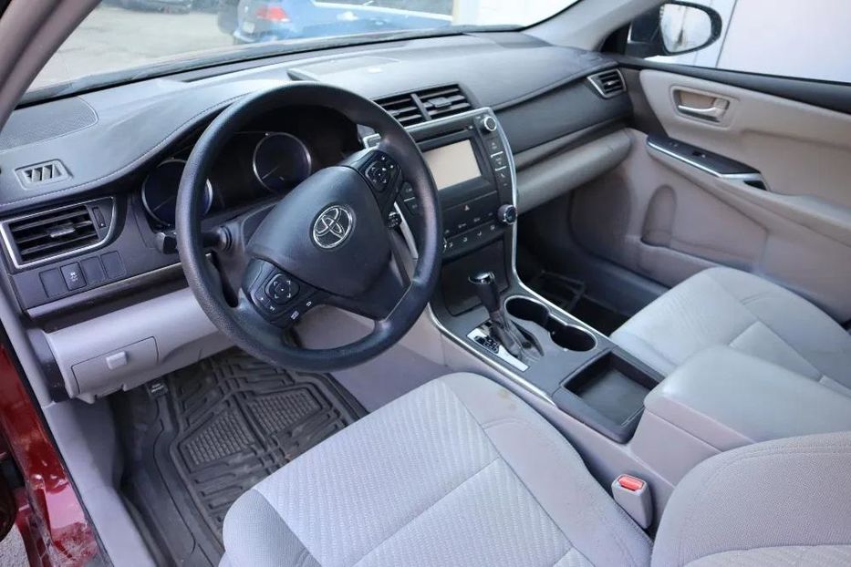 Продам Toyota Camry 2016 года в Киеве