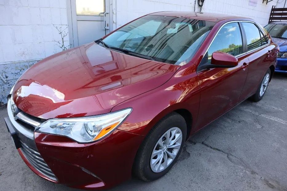 Продам Toyota Camry 2016 года в Киеве