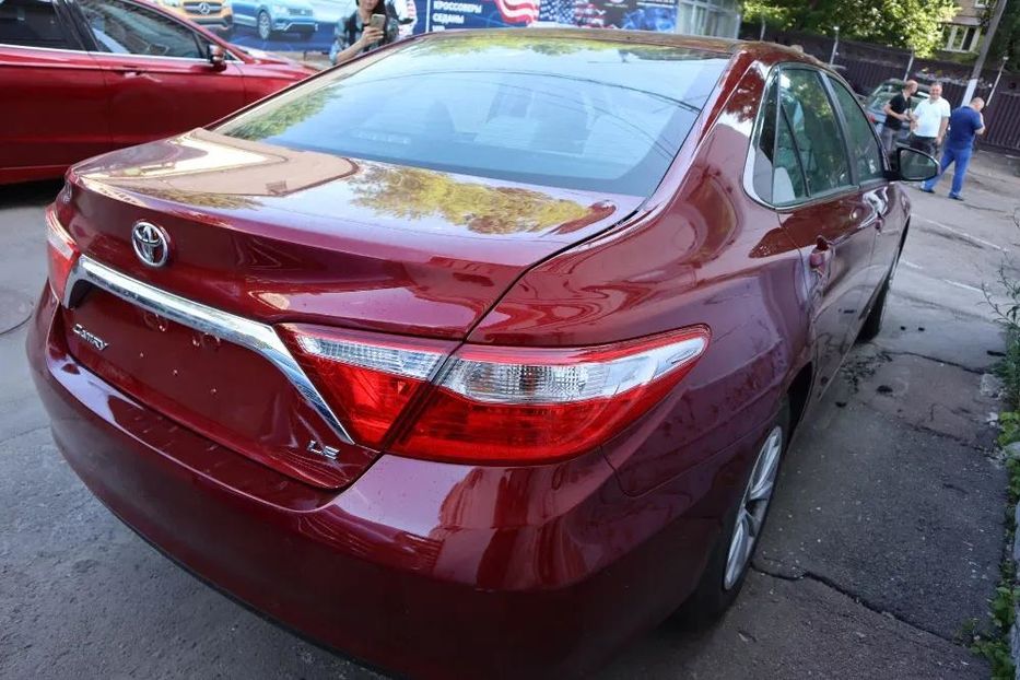Продам Toyota Camry 2016 года в Киеве