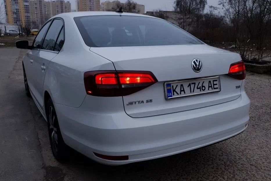 Продам Volkswagen Jetta 2017 года в Киеве