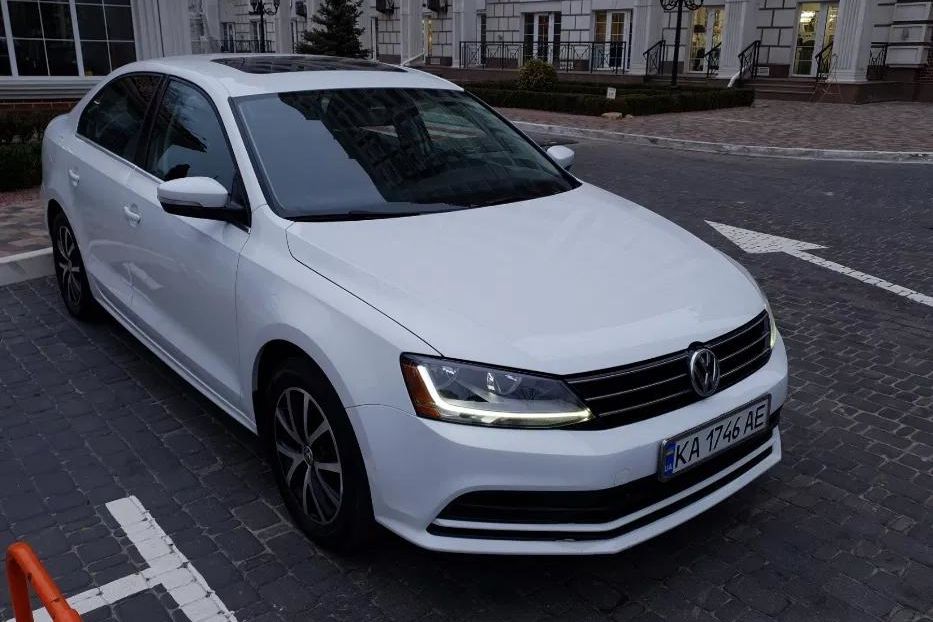 Продам Volkswagen Jetta 2017 года в Киеве