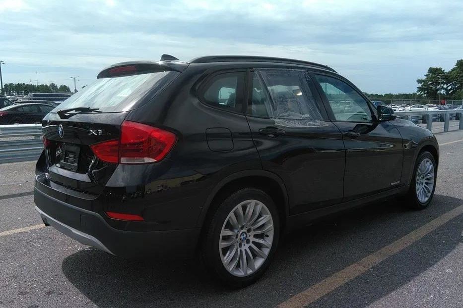Продам BMW X1 2014 года в Киеве