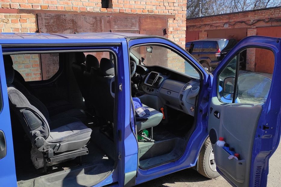 Продам Renault Trafic пасс. 2012 года в Харькове