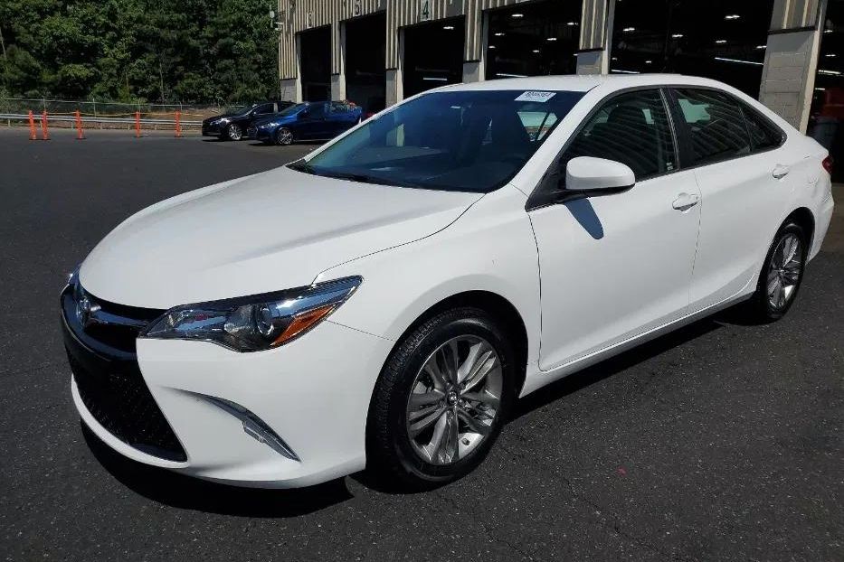 Продам Toyota Camry 2017 года в Киеве