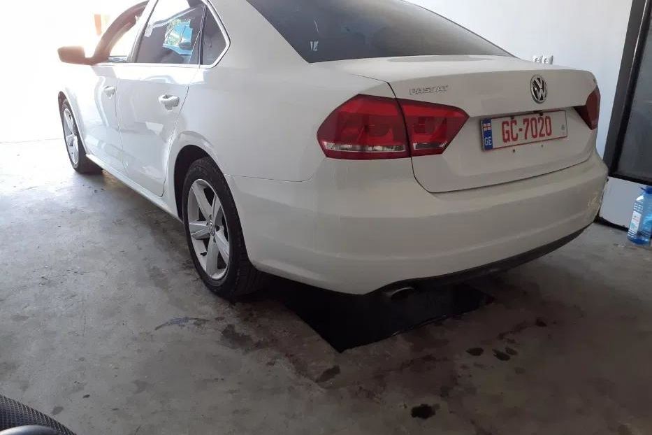 Продам Volkswagen Passat B7 2012 года в Киеве