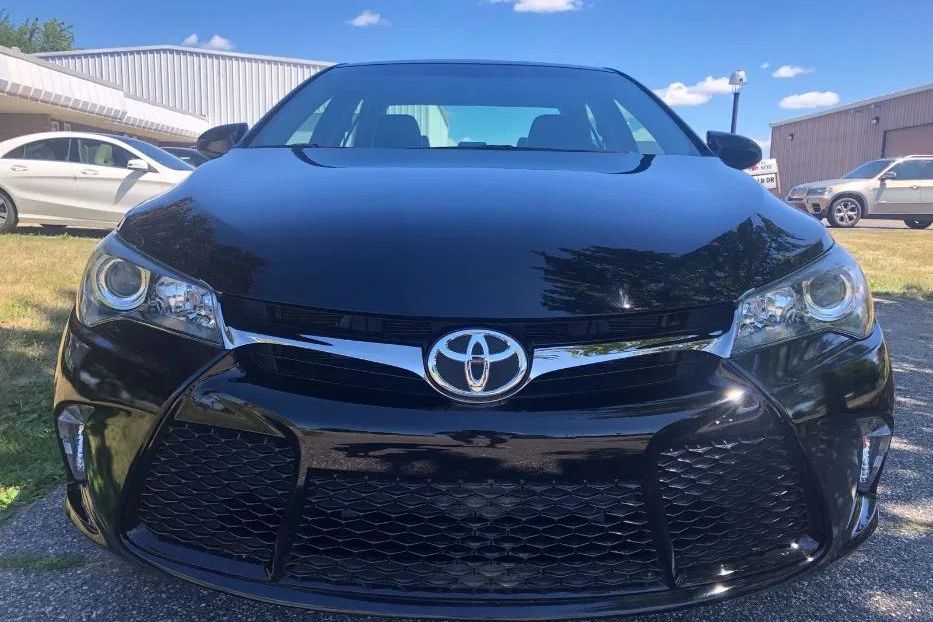 Продам Toyota Camry 2015 года в Киеве