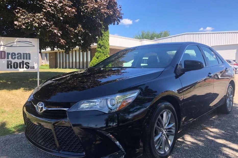 Продам Toyota Camry 2015 года в Киеве