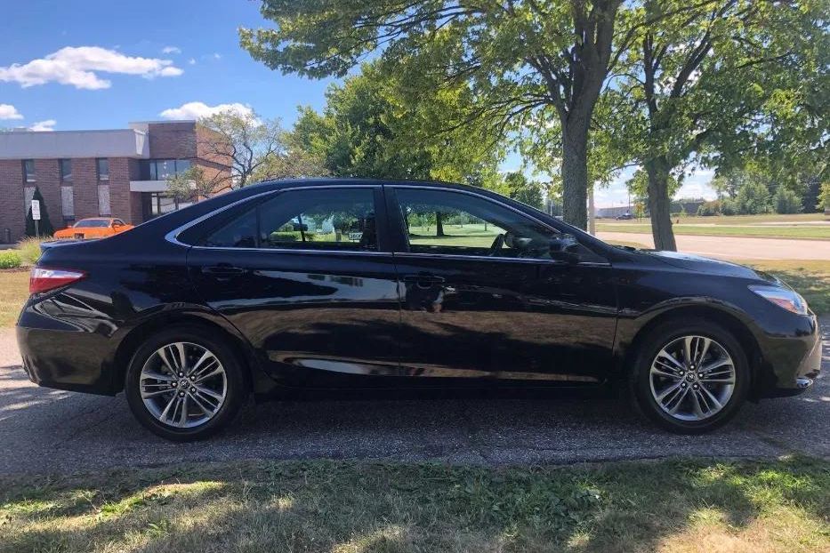 Продам Toyota Camry 2015 года в Киеве