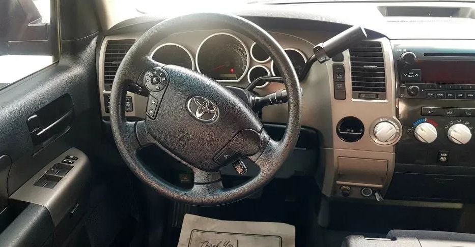 Продам Toyota Tundra 2010 года в Киеве