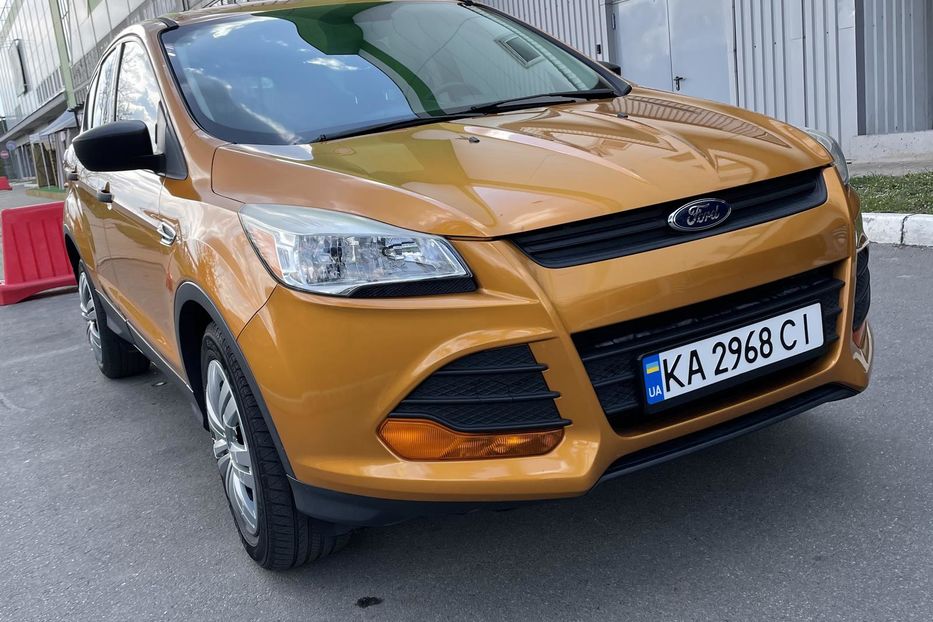 Продам Ford Escape 2016 года в Киеве