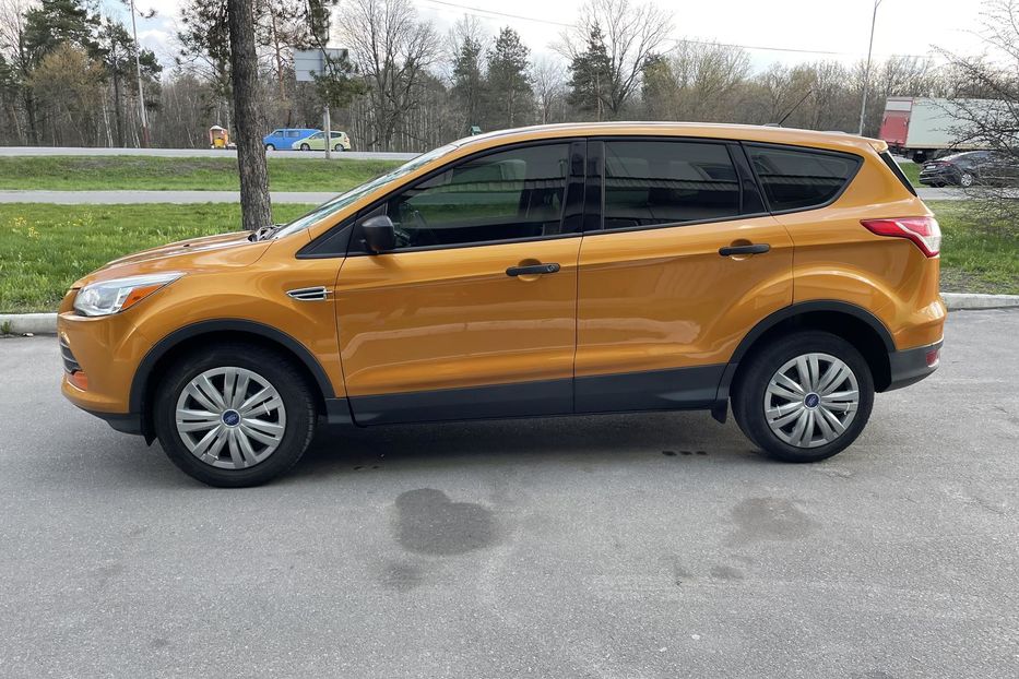 Продам Ford Escape 2016 года в Киеве