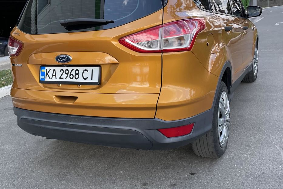 Продам Ford Escape 2016 года в Киеве