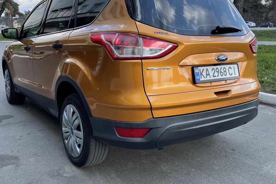 Продам Ford Escape 2016 года в Киеве