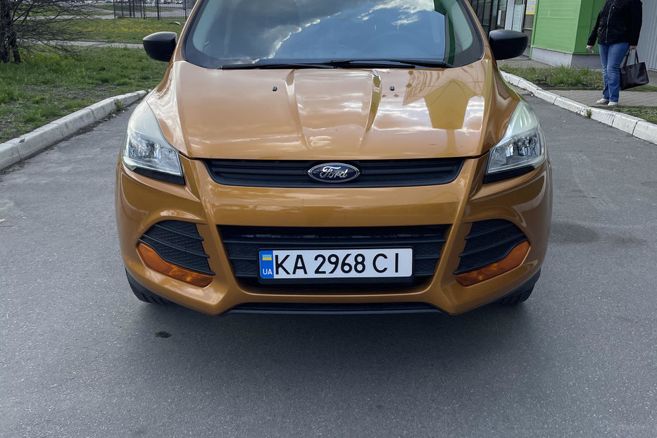 Продам Ford Escape 2016 года в Киеве