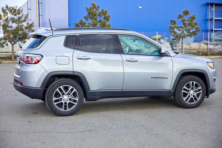 Продам Jeep Compass Latitude 2018 года в Одессе