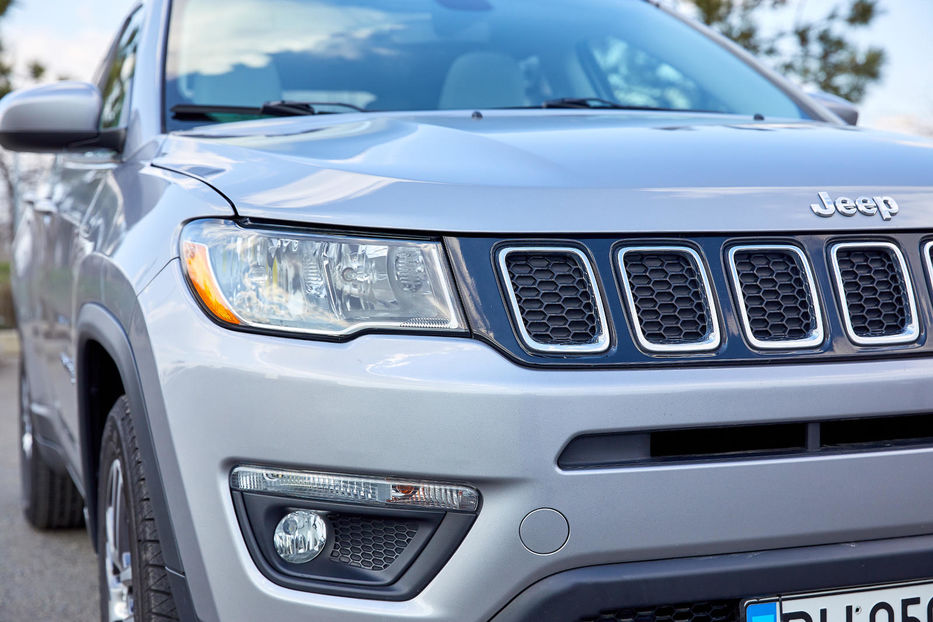 Продам Jeep Compass Latitude 2018 года в Одессе