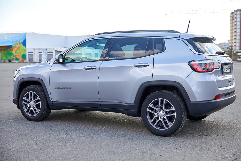 Продам Jeep Compass Latitude 2018 года в Одессе