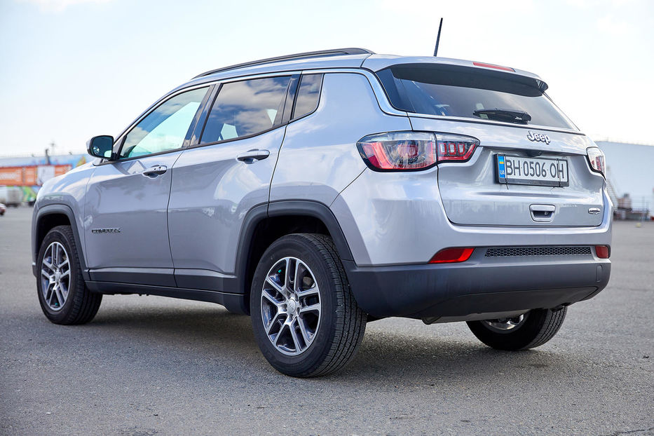 Продам Jeep Compass Latitude 2018 года в Одессе