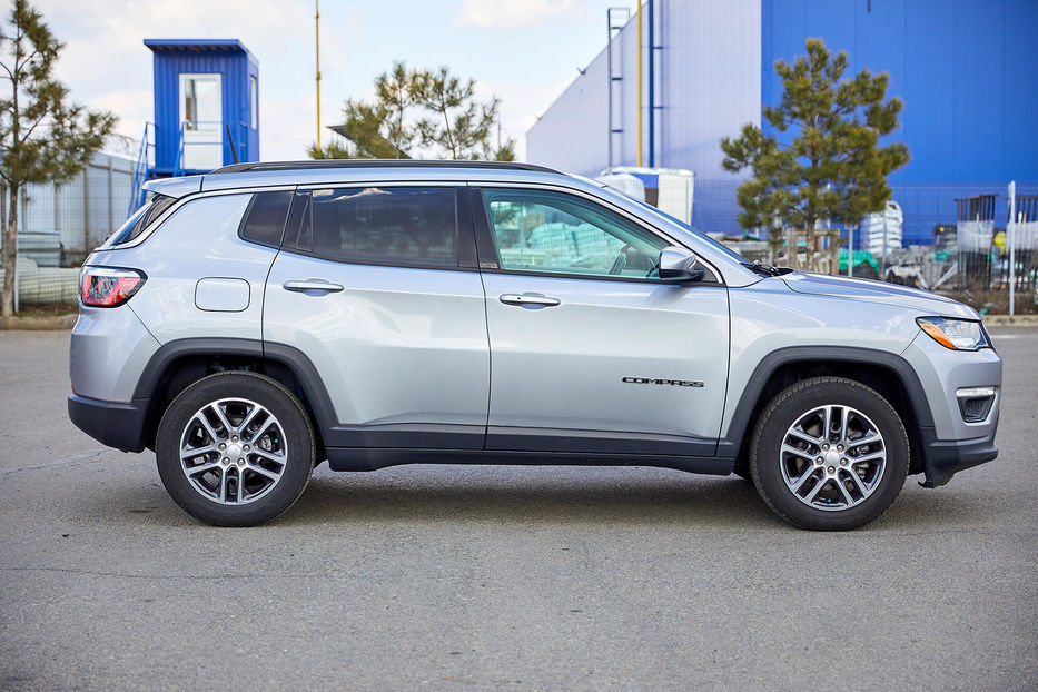 Продам Jeep Compass Latitude 2018 года в Одессе