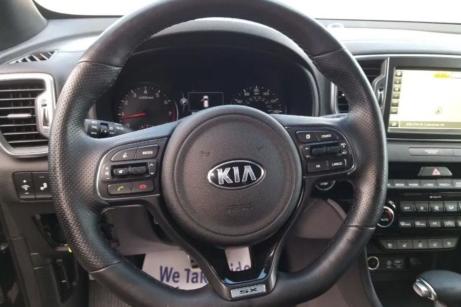 Продам Kia Sportage 2017 года в Киеве